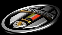 Alle ore 20.13 la Juventus è atterrata all’areoporto di Capodichino. Il collettivo