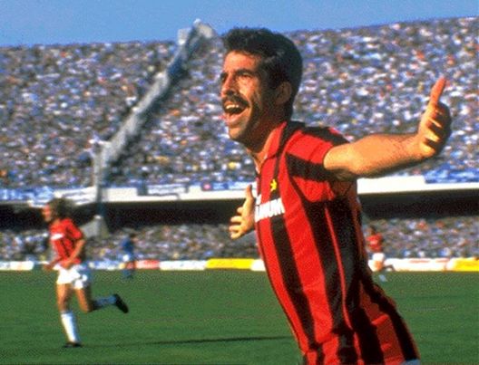 Pietro Paolo Virdis in Napoli-Milan del 1° maggio 1988 (credits: comunquemilan.it) Pietro Paolo Virdis in Napoli-Milan del 1° maggio 1988 (credits: comunquemilan.it)