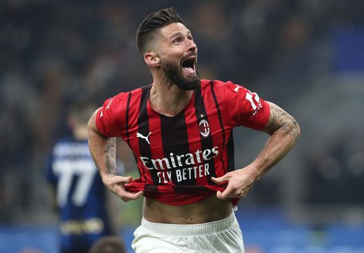 Inter-Milan 1-2, stagione 2021-2022. Giroud, nel giro di tre minuti, segna una doppietta e trascina il Milan verso la vittoria (e lo scudetto) (getty images) Inter-Milan 1-2, stagione 2021-2022. Giroud, nel giro di tre minuti, segna una doppietta e trascina il Milan verso la vittoria (e lo scudetto) (getty images)