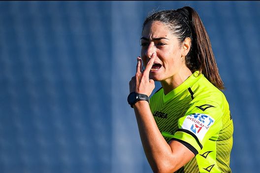 (Photo by Getty Images) Ecco le novità arbitrali del 2023, dai rigorini alle terne arbitrali femminili- immagine 2
