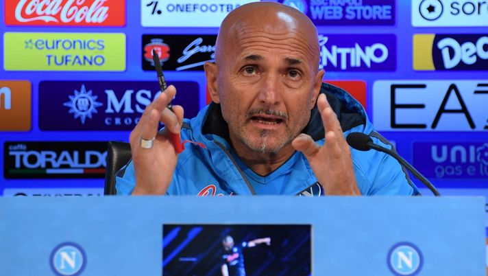 NAPLES, ITALY - NOVEMBER 11: SSC Napoli coach Luciano Spalletti speaks at a press conference of Napoli on November 11, 2022 in Naples, Italy. (Photo by SSC NAPOLI/SSC NAPOLI via Getty Images) spalletti antalyaspor