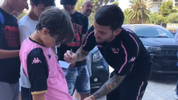 VIDEO Palermo, Brunori lascia il “Barbera”: foto ed autografi con i tifosi