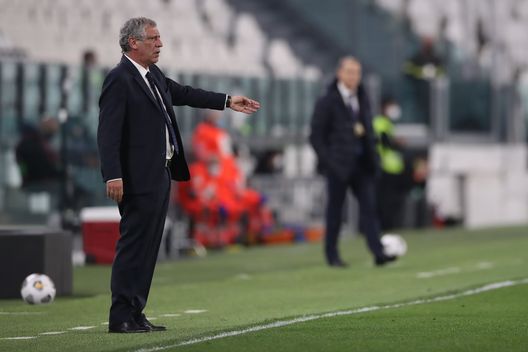 TURIN, ITALY - MARCH 24: Fernando Santos Head coach of Portugal reacts during the FIFA World Cup 2022 Qatar qualifying match between Portugal and Azerbaijan at Allianz Stadium on March 24, 2021 in Turin, Italy. (Photo by Jonathan Moscrop/Getty Images) TURIN, ITALY - MARCH 24: Fernando Santos Head coach of Portugal reacts during the FIFA World Cup 2022 Qatar qualifying match between Portugal and Azerbaijan at Allianz Stadium on March 24, 2021 in Turin, Italy. (Photo by Jonathan Moscrop/Getty Images)