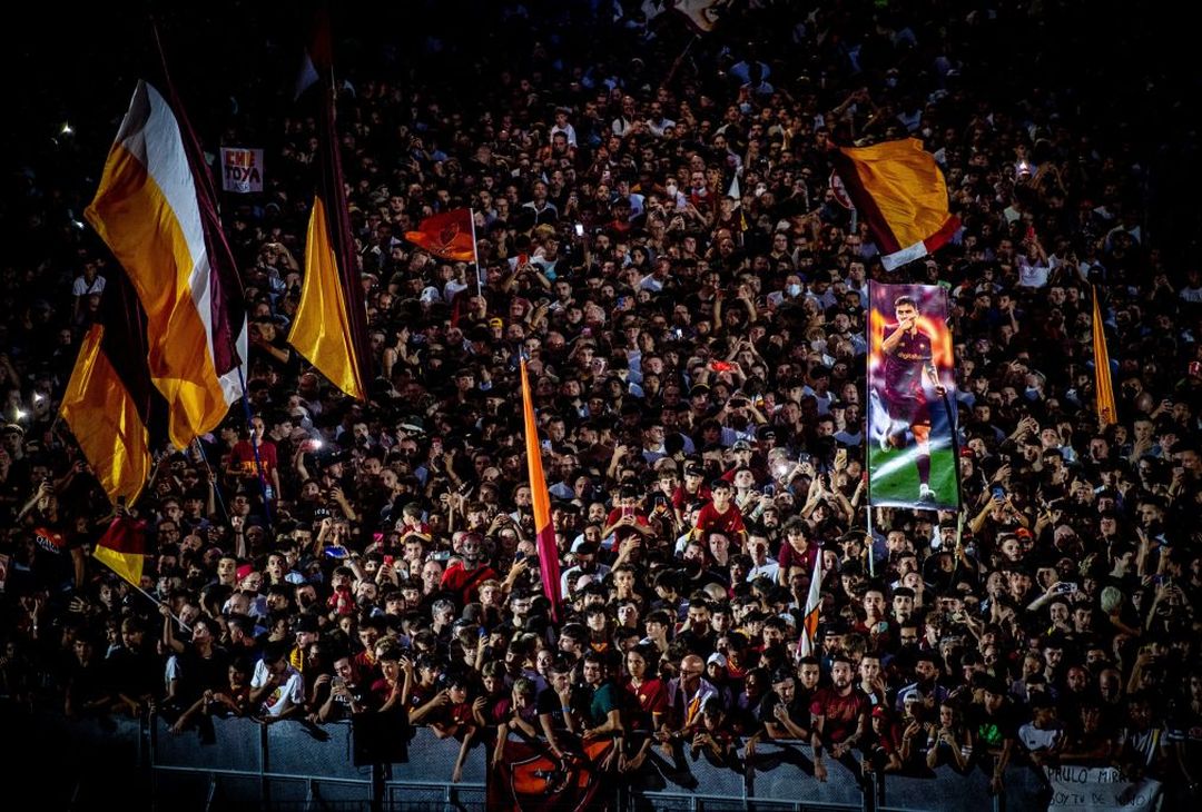 Dybala si presenta al Colosseo Quadrato – FOTO GALLERY - immagine 24