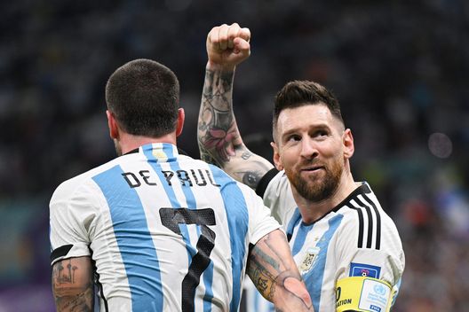 (Photo by Matthias Hangst/Getty Images) messi