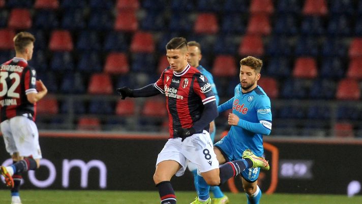 Bologna, a lavoro per blindare Dominguez: Fiorentina e Atletico interessate - immagine 1