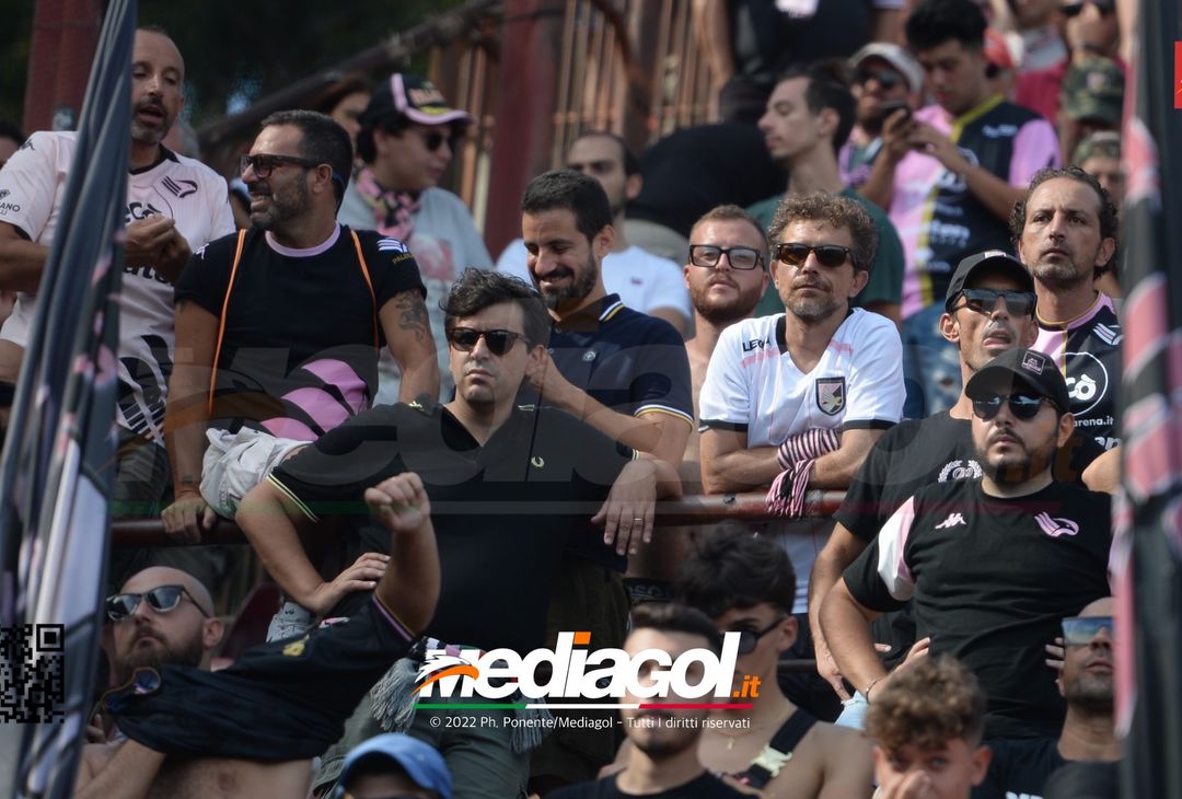 FOTOTIFO, Reggina-Palermo 3-0: i tifosi allo stadio “Oreste Granillo” (Gallery) - immagine 25