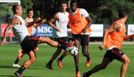 Allenamento a Milanello - fonte www.acmilan.com Allenamento a Milanello - fonte www.acmilan.com