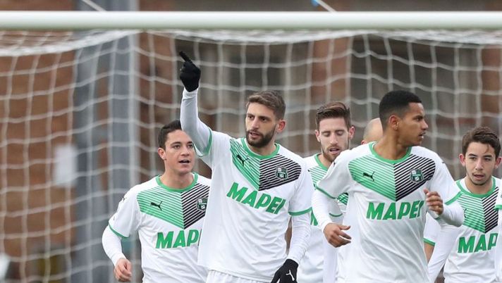 EMPOLI, ITALY - JANUARY 09: Domenico Berardi of US Sassuolo celebrates after scoring a goal during the Serie A match between Empoli FC v US Sassuolo at Stadio Carlo Castellani on January 9, 2022 in Empoli, Italy. (Photo by Gabriele Maltinti/Getty Images) Voti fantacalcio: Berardi più di Scamacca e Raspadori, deludono Consigli e Bajrami - immagine 1