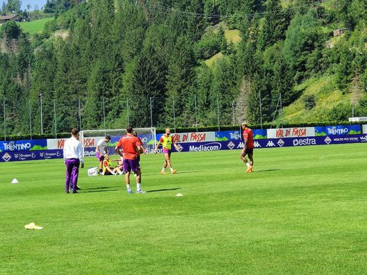 Fiorentina LIVE Moena. Giorno 9: sotto gli applausi si conclude l’allenamento - immagine 6