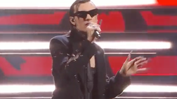 VIDEO / Sanremo, la dedica di Rosa Chemical: “A chi si è sentito sbagliato, invece era…”