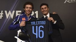 Vale Rossi sfida Xavi a calcio, perde ma ricorda: «Tifo Inter. Il mio idolo…»
