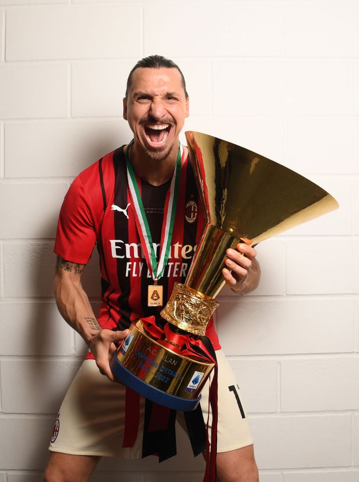 Le repliche dei nasi di Ibra all’asta a Malmoe: tifosi ancora arrabbiati per l’Hammarby- immagine 3