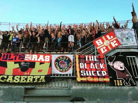 Guerriglia urbana nel derby casertano, emessi 19 DASPO- immagine 2