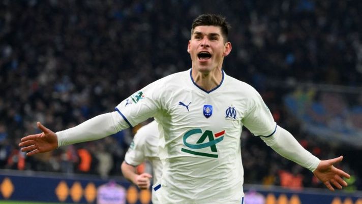 Marseille's Ukrainian midfielder Ruslan Malinovskyi celebrates scoring his team's second goal during the French Cup round of 16 football match between Olympique Marseille (OM) and Paris Saint-Germain (PSG) at Stade Velodrome in Marseille, southern France on February 8, 2023. (Photo by NICOLAS TUCAT / AFP) (Photo by NICOLAS TUCAT/AFP via Getty Images) Da Malinovskyi a Gouiri: ecco la top 11 per questa giornata di Euroleghe - immagine 1