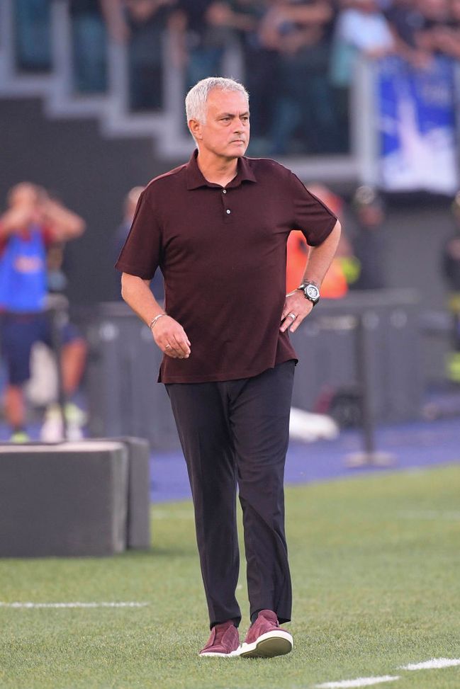 (Photo by Luciano Rossi/AS Roma via Getty Images) Il wrestling di Mou, i segnali del Napoli- immagine 2