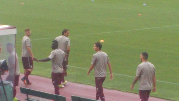 Sasa Lukic al suo primo allenamento in Sisport (tra Acquah e Bovo) Sasa Lukic al suo primo allenamento in Sisport (tra Acquah e Bovo)