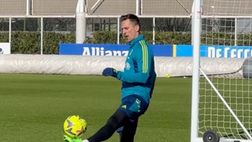 Juventus, il super trick di Milik in allenamento (VIDEO)