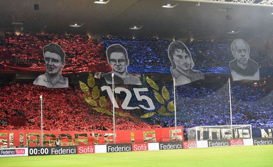GENOA, ITALY - NOVEMBER 25: Fans of Genoa Stand Nord during the Serie A match between Genoa CFC and UC Sampdoria at Stadio Luigi Ferraris on November 25, 2018 in Genoa, Italy. (Photo by Paolo Rattini/Getty Images) GENOA, ITALY - NOVEMBER 25: Fans of Genoa Stand Nord during the Serie A match between Genoa CFC and UC Sampdoria at Stadio Luigi Ferraris on November 25, 2018 in Genoa, Italy. (Photo by Paolo Rattini/Getty Images)