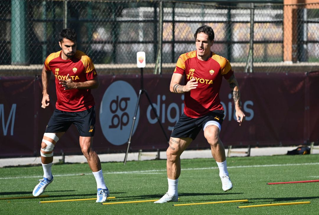 Trigoria, la Roma torna in campo in vista della sfida col Verona – FOTO GALLERY - immagine 26