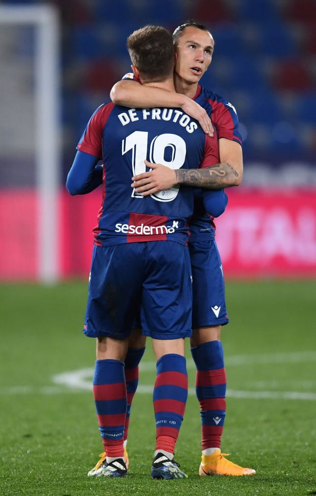 (Photo by Alex Caparros/Getty Images) (Photo by Alex Caparros/Getty Images)