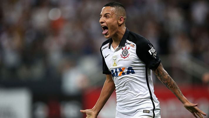 SAO PAULO, BRAZIL - APRIL 20: Guilherme Arana of Corinthians celebrates scoring the fourth goal during a match between Corinthians and Cobresal as part of Group 8 of Copa Bridgestone Libertadores at Arena Corinthians on April 20, 2016 in Sao Paulo, Brazil. (Photo by Friedemann Vogel/Getty Images) SAO PAULO, BRAZIL - APRIL 20: Guilherme Arana of Corinthians celebrates scoring the fourth goal during a match between Corinthians and Cobresal as part of Group 8 of Copa Bridgestone Libertadores at Arena Corinthians on April 20, 2016 in Sao Paulo, Brazil. (Photo by Friedemann Vogel/Getty Images)