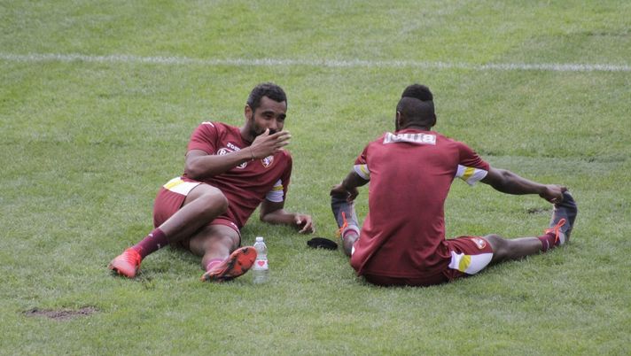 Nkoulou e Djidji durante l'allenamento a Bormio 