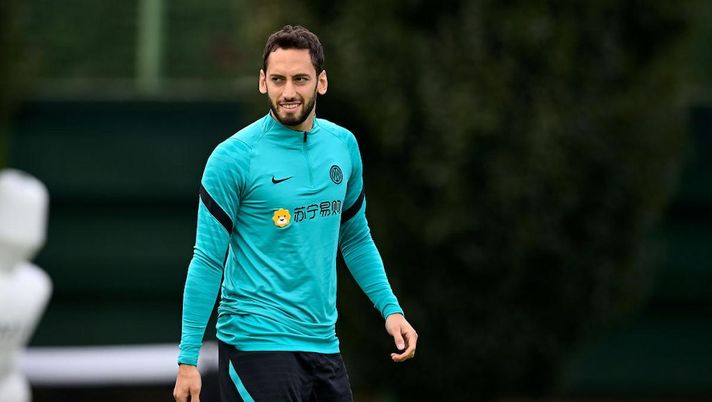 Getty Images L’Inter aspetta il vero Calhanoglu: “L’illusione iniziale e la sensazione che…” - immagine 1