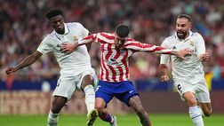 Madrid, Carvajal vince il derby e regala la maglia ai tifosi: il Real “Noi vi amiamo”