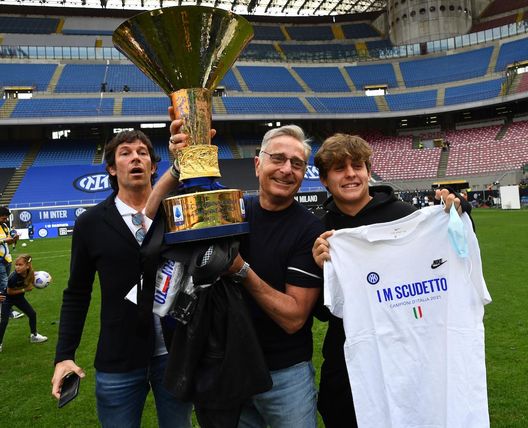 Bonolis non riesce a perdonare Conte: “Il suo addio? Un tradimento, una fuga inaspettata” Bonolis non riesce a perdonare Conte: “Il suo addio? Un tradimento, una fuga inaspettata”