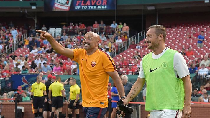 Le Iene tentano la pace Spalletti-Totti. Il mister: “Quando volete”. L’ex capitano… - immagine 1