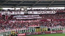Lo striscione della curva Maratona contro Juventus e FIGC: “Legame indegno”