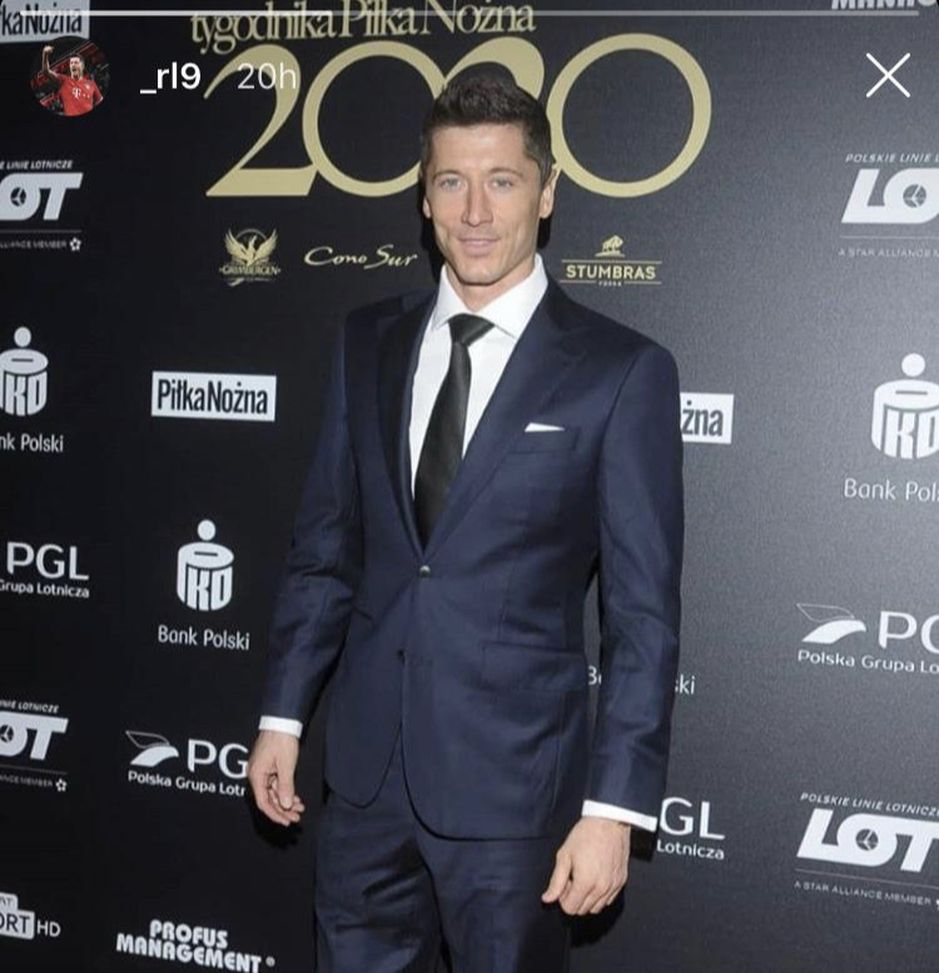 Una Instagram Story di Lewandowski durante la premiazione Metti una sera Lewa al derby di Genova: “L’ho visto a Marassi, ma avevo già deciso…”- immagine 2