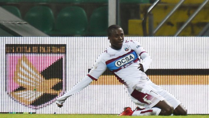 PALERMO, ITALY - NOVEMBER 20: Christian Kouame of Cittadella celebrates after scoring the opening goal during the Serie B match between US Citta' di Palermo and Cittadella at Stadio Renzo Barbera on November 20, 2017 in Palermo, Italy. (Photo by Tullio M. Puglia/Getty Images) Genoa, arriva Kouamé: inserimento decisivo per il gioiellino d’attacco - immagine 1