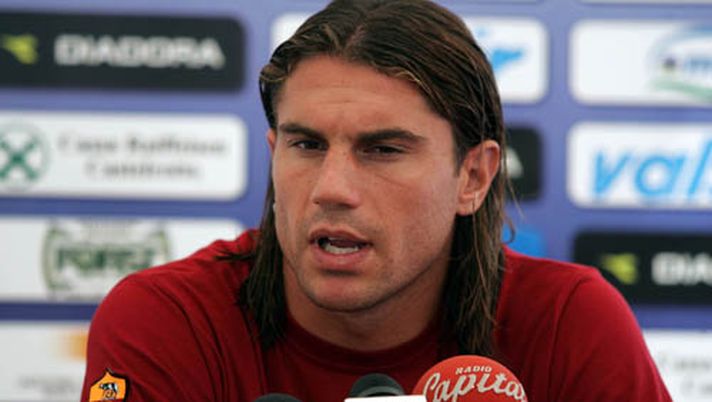 L’ex Cufrè, nemico della Juve: “Mou può vincere con il contropiede” L’ex Cufrè, nemico della Juve: “Mou può vincere con il contropiede” - immagine 1