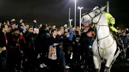 M. United, serata da incubo per i tifosi rimasti fuori dallo stadio per errore