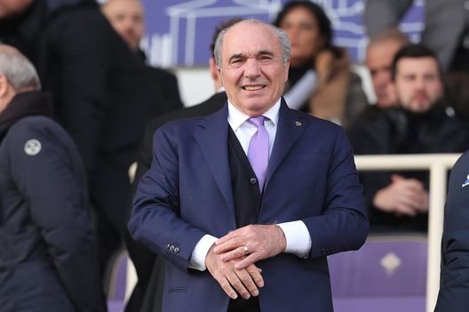 FLORENCE, ITALY - FEBRUARY 08: Rocco Commisso president of ACF Firoentina gestures during the Serie A match between ACF Fiorentina and Atalanta BC at Stadio Artemio Franchi on February 8, 2020 in Florence, Italy. (Photo by Gabriele Maltinti/Getty Images) FLORENCE, ITALY - FEBRUARY 08: Rocco Commisso president of ACF Firoentina gestures during the Serie A match between ACF Fiorentina and Atalanta BC at Stadio Artemio Franchi on February 8, 2020 in Florence, Italy. (Photo by Gabriele Maltinti/Getty Images)