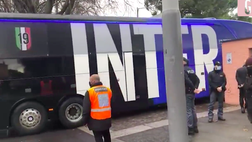 VIDEO: Bologna-Inter non si gioca, ma il pullman dei nerazzurri raggiunge il Dall’Ara