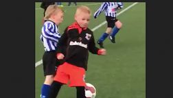 VIDEO / Il figlio di Kuyt incanta: a cinque anni dribbling e gol in grande stile