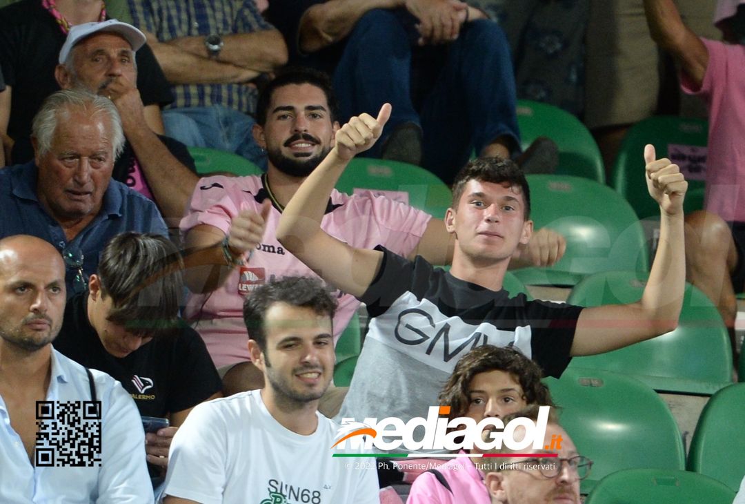 FOTOTIFO, Palermo-Ascoli 2-3: i tifosi allo stadio “Renzo Barbera” (Gallery) - immagine 74