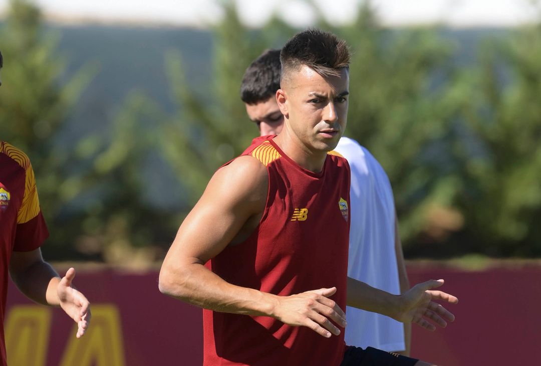 Ritiro Roma, allenamento pomeridiano: primo in gruppo per Dybala – FOTO GALLERY - immagine 32