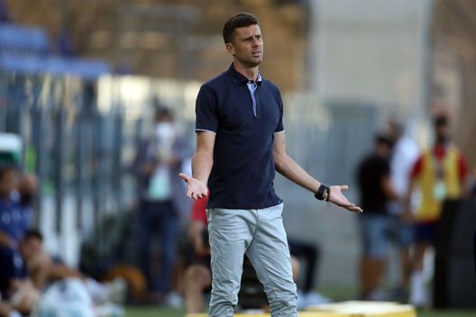 CAGLIARI, ITALY - AUGUST 23: Thiago Motta of Spezia reacts during the Serie A match between Cagliari Calcio v Spezia Calcio at Sardegna Arena on August 23, 2021 in Cagliari, Italy. (Photo by Enrico Locci/Getty Images) CAGLIARI, ITALY - AUGUST 23: Thiago Motta of Spezia reacts during the Serie A match between Cagliari Calcio v Spezia Calcio at Sardegna Arena on August 23, 2021 in Cagliari, Italy. (Photo by Enrico Locci/Getty Images)