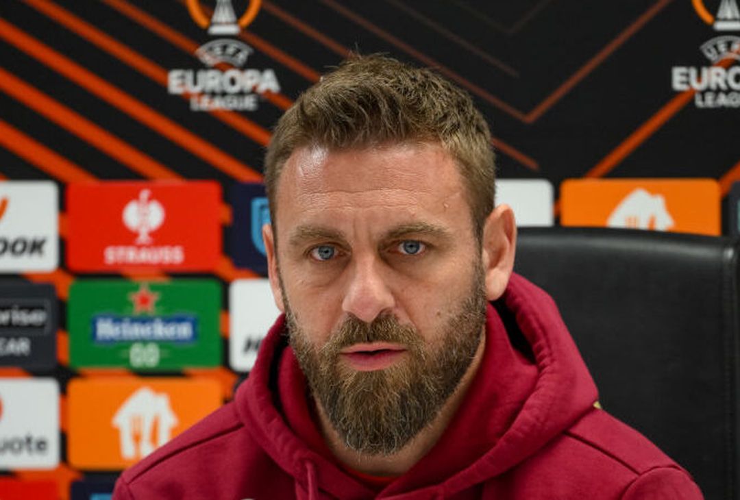 Roma, la conferenza stampa di De Rossi e Svilar prima del Feyenoord – FOTO GALLERY - immagine 9