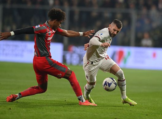 (Photo by Claudio Villa/AC Milan via Getty Images) Un Milan involuto viene fermato sul pari dalla Cremonese- immagine 2