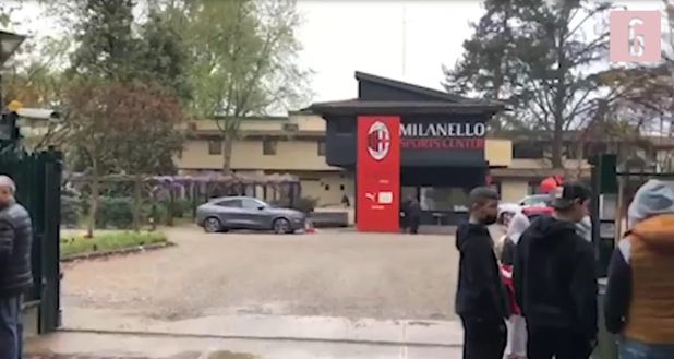 Lazio-Milan, le ultime da Milanello con l'inviato della Gazzetta | VIDEO (screen gazzetta.it) Lazio-Milan, le ultime da Milanello con l'inviato della Gazzetta | VIDEO (screen gazzetta.it)