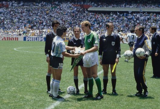 (Photo by Allsport/Getty Images/Hulton Archive) Sembra l’86: tutte le congiunture astrali per l’Argentina campione…- immagine 3