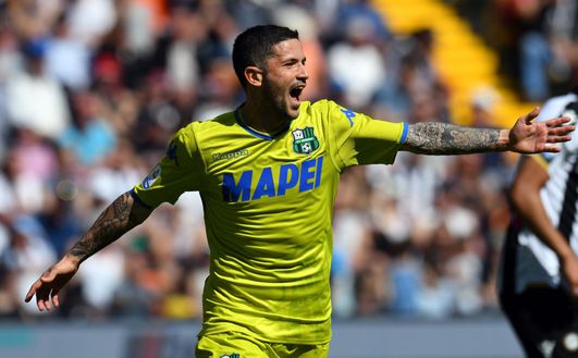 Sensi con la maglia del Sassuolo Sensi con la maglia del Sassuolo