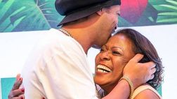 Ronaldinho, cuore spezzato: “Mia madre è stata fonte di forza e gioia” – La dedica da Leeds…