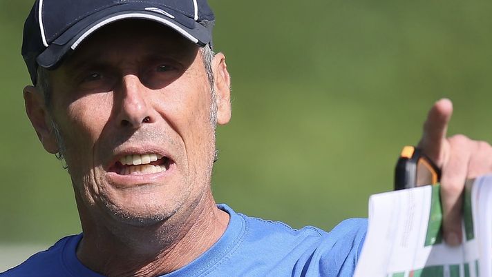 UFFICIALE. Spezia, esonerato Gotti: squadra affidata al vice-Lorieri. In pole c’è Semplici UFFICIALE. Spezia, esonerato Gotti: squadra affidata al vice-Lorieri. In pole c’è Semplici - immagine 1