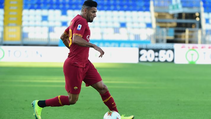 BRESCIA, ITALY - JULY 11: Bruno Peres of AS Roma in action during the Serie A match between Brescia Calcio and AS Roma at Stadio Mario Rigamonti on July 11, 2020 in Brescia, Italy. (Photo by Pier Marco Tacca/Getty Images) BRESCIA, ITALY - JULY 11: Bruno Peres of AS Roma in action during the Serie A match between Brescia Calcio and AS Roma at Stadio Mario Rigamonti on July 11, 2020 in Brescia, Italy. (Photo by Pier Marco Tacca/Getty Images)